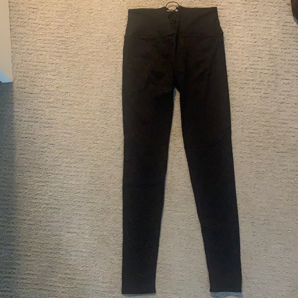 Fabletics High-Waisted Seamless Rib Leggings